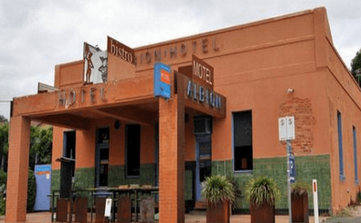 Albion Hotel and Motel - Dog friendly road trips Victoria Castlemaine