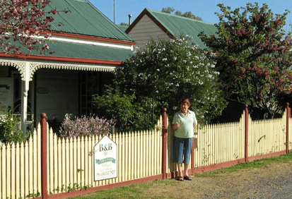 Cuddledoon Cottage - Dog friendly weekend getaways Rutherglen